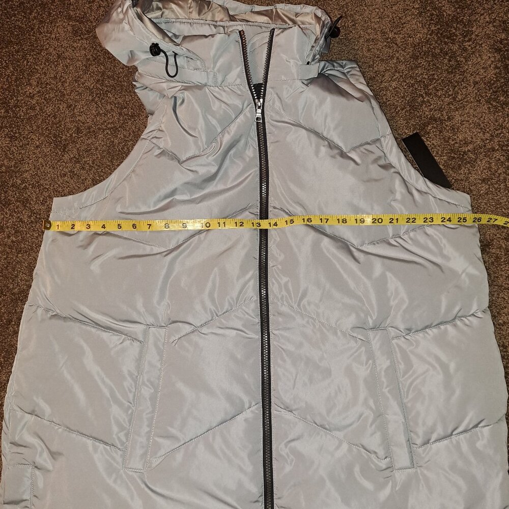 New With Tags Nuage Regular Chevron Quilted Puffer Vest w/ Removable Hood - Picture 7 of 15